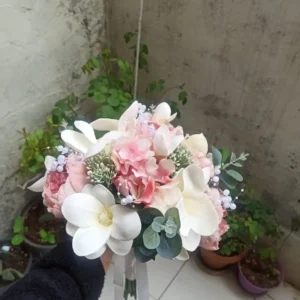 Şakayık ve Gül Kombinasyonu