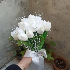 İnci Detaylı Beyaz Buket