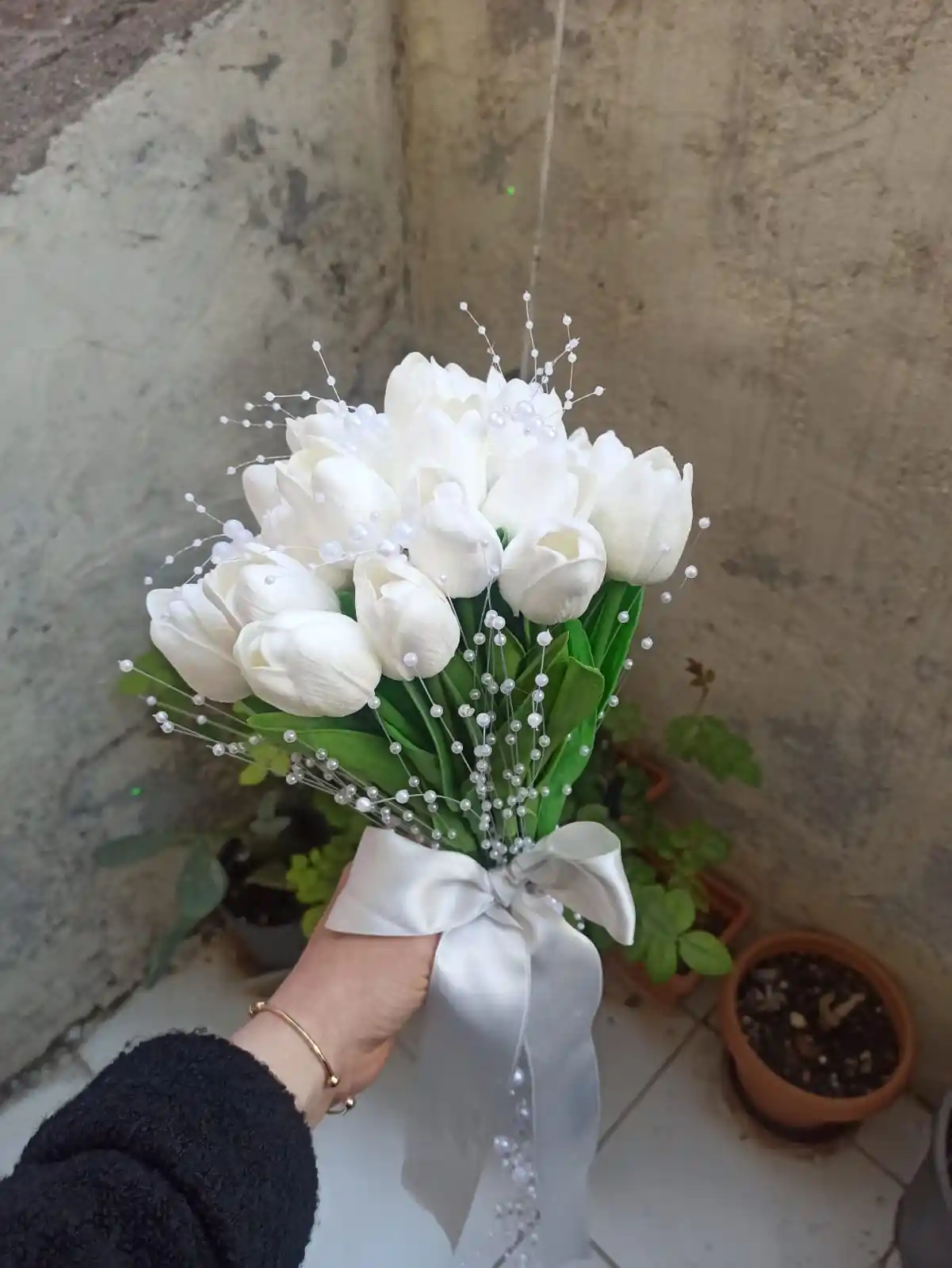 İnci Detaylı Beyaz Buket