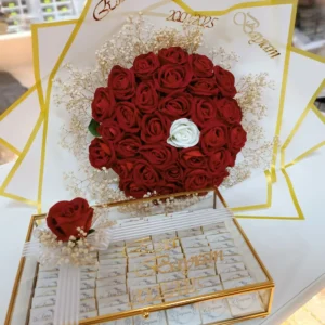 Kırmızı Gül İsteme Çiçeği